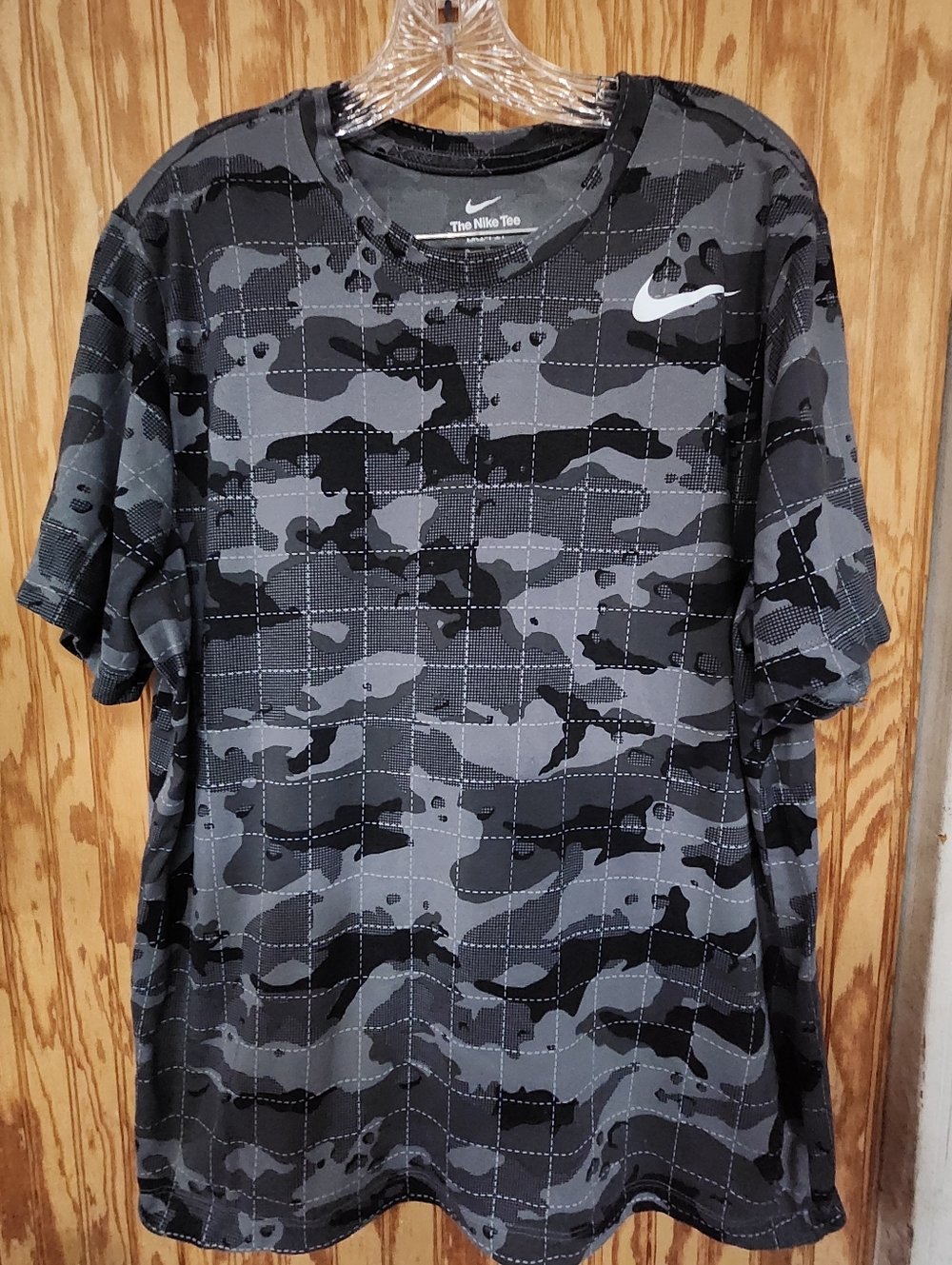 Nike Men’s Black & Gray Camo Short-Sleeve Tee